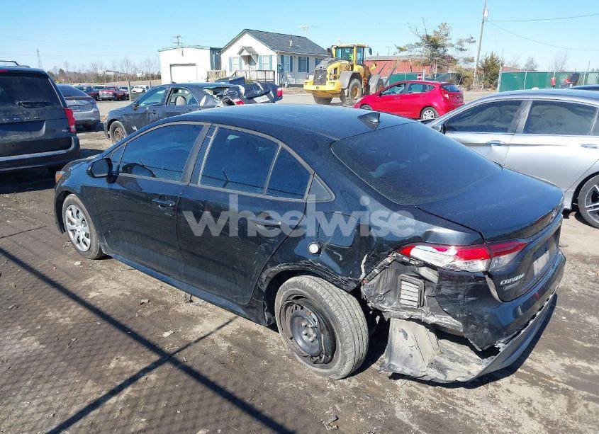 Photo 3 of 2020 Toyota Corolla LE (VIN 5YFEPRAE3LP126010)