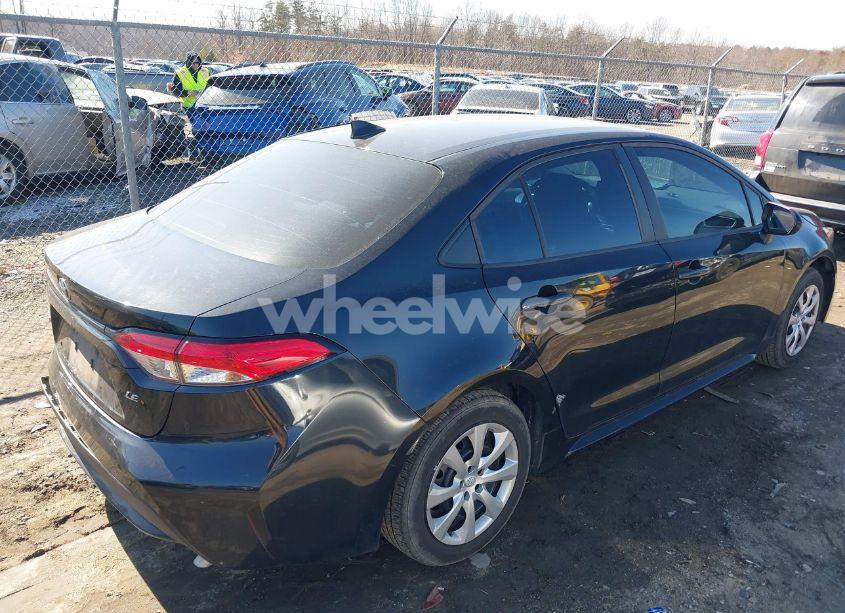 Photo 4 of 2020 Toyota Corolla LE (VIN 5YFEPRAE3LP126010)