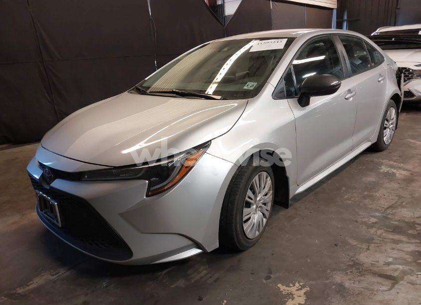 Photo 2 of 2020 Toyota Corolla LE (VIN 5YFEPRAE3LP126153)