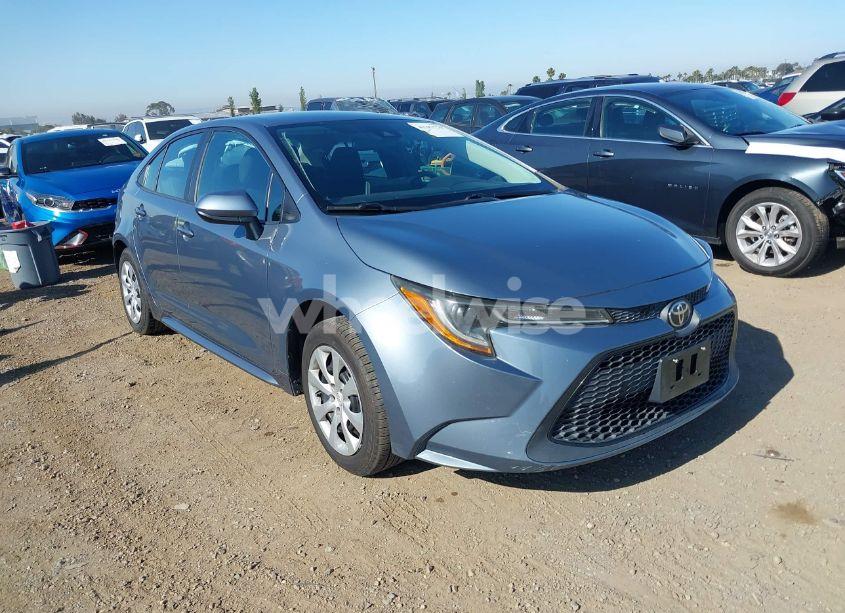 2020 Toyota Corolla LE (VIN 5YFEPRAE3LP139033) main photo