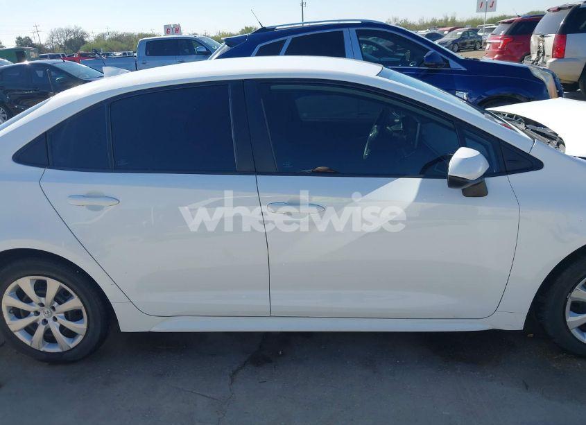 Photo 13 of 2020 Toyota Corolla LE (VIN 5YFEPRAE4LP021797)