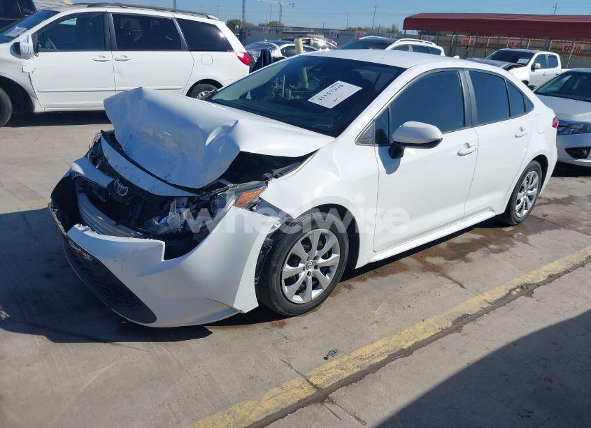 Photo 2 of 2020 Toyota Corolla LE (VIN 5YFEPRAE4LP021797)