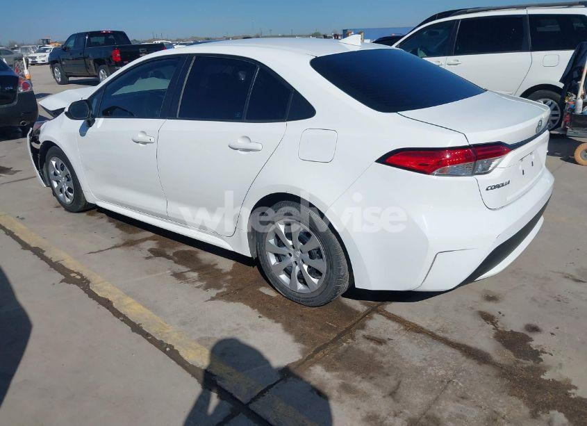 Photo 3 of 2020 Toyota Corolla LE (VIN 5YFEPRAE4LP021797)