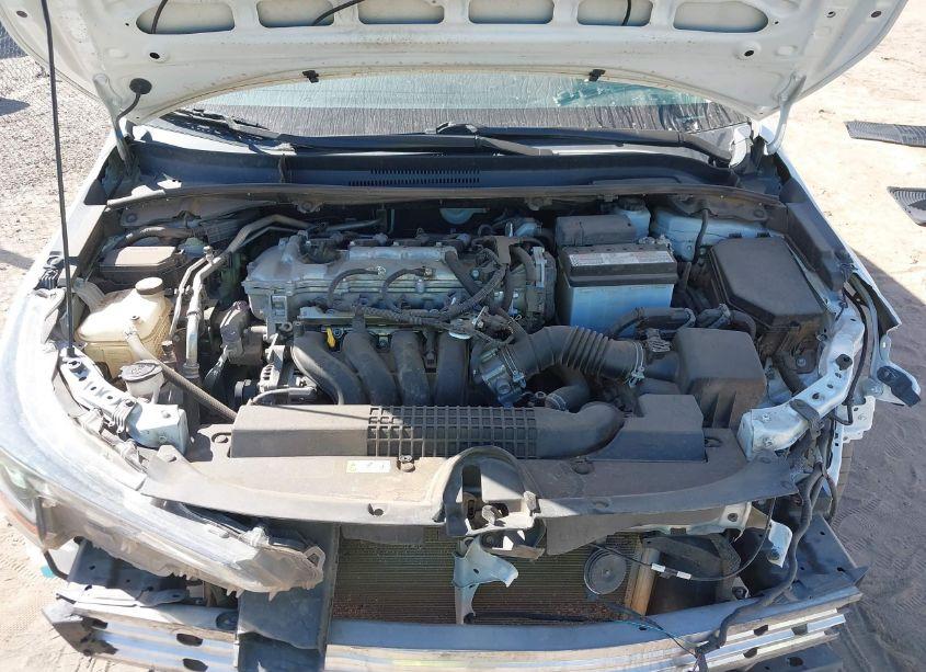 Photo 10 of 2020 Toyota Corolla LE (VIN 5YFEPRAE4LP024523)