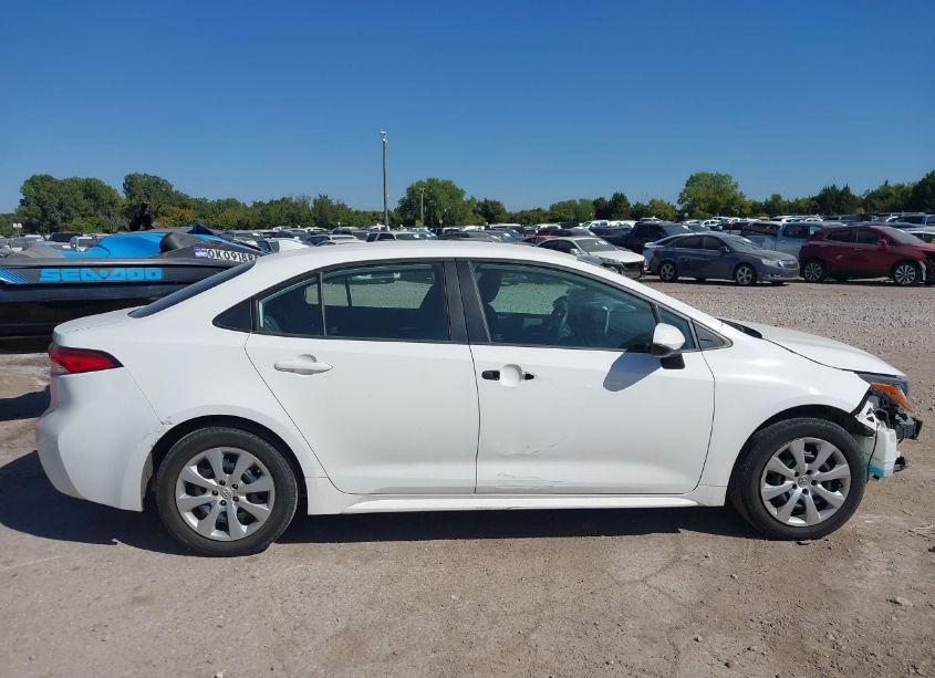 Photo 14 of 2020 Toyota Corolla LE (VIN 5YFEPRAE4LP024523)