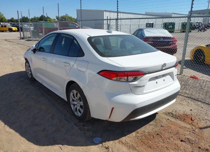 Photo 3 of 2020 Toyota Corolla LE (VIN 5YFEPRAE4LP024523)