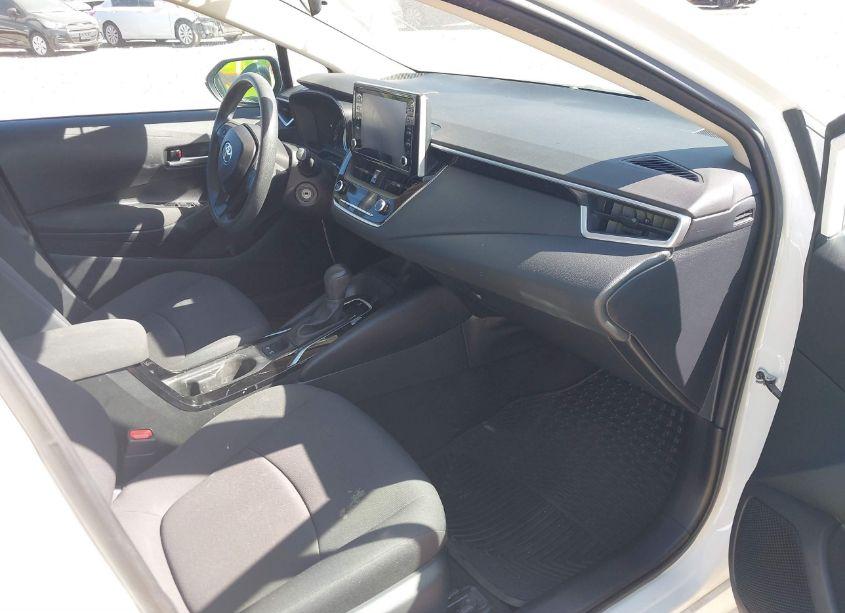 Photo 5 of 2020 Toyota Corolla LE (VIN 5YFEPRAE4LP024523)