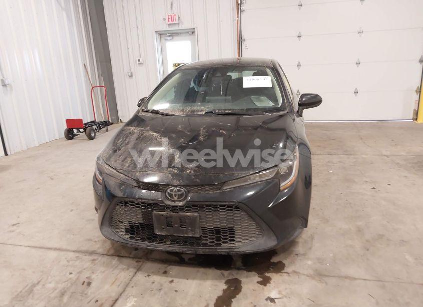Photo 12 of 2020 Toyota Corolla LE (VIN 5YFEPRAE4LP029818)