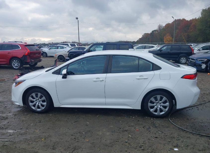 Photo 14 of 2020 Toyota Corolla LE (VIN 5YFEPRAE4LP045663)