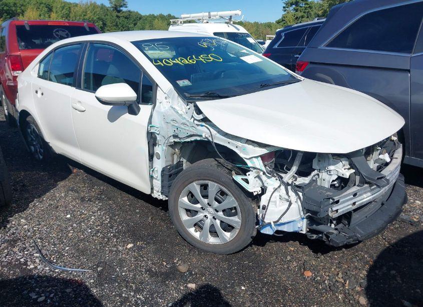 2020 Toyota Corolla LE (VIN 5YFEPRAE4LP065413) main photo