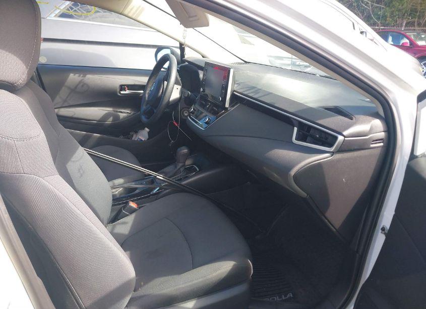 Photo 5 of 2020 Toyota Corolla LE (VIN 5YFEPRAE4LP065413)