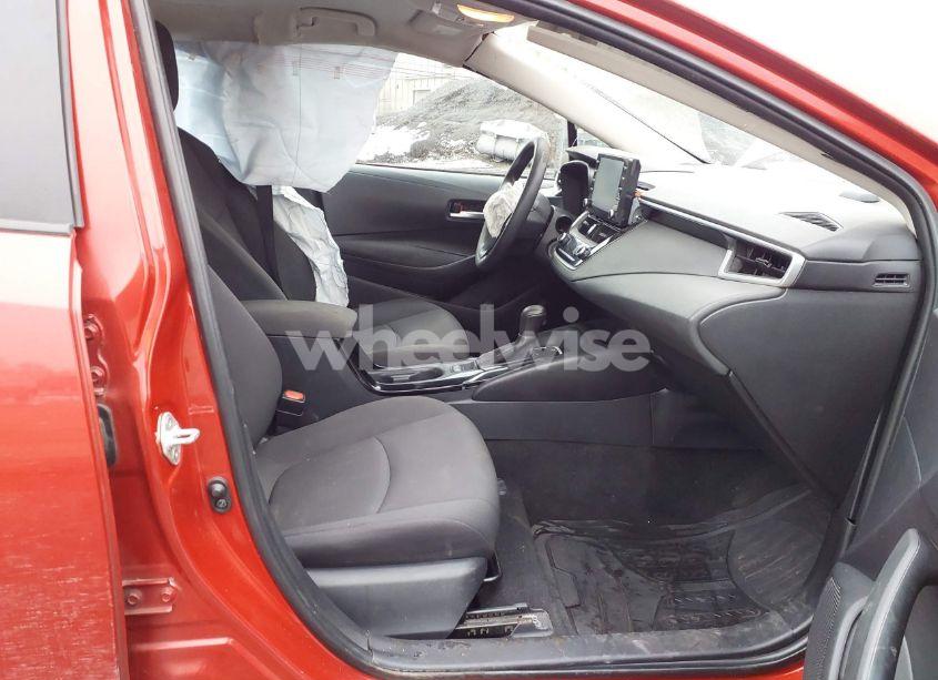 Photo 5 of 2020 Toyota Corolla LE (VIN 5YFEPRAE4LP075178)