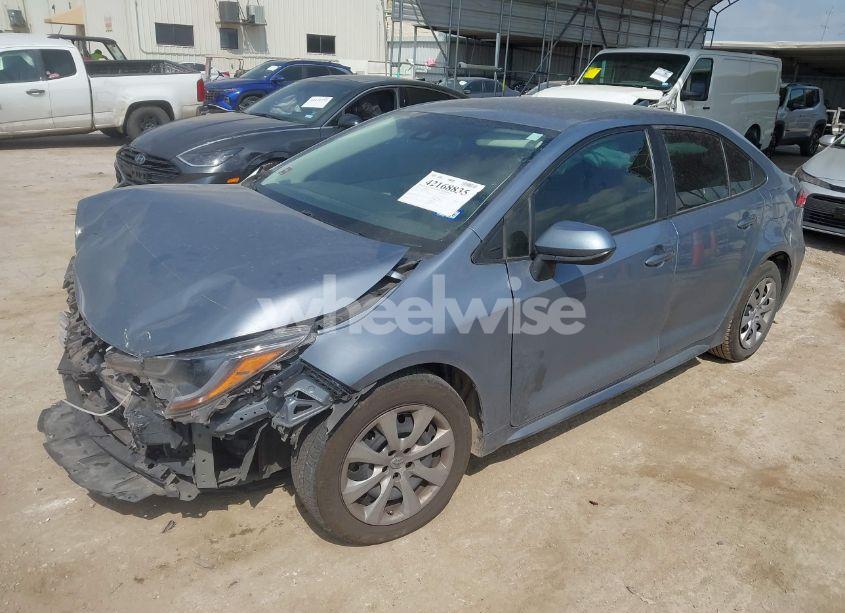 Photo 2 of 2020 Toyota Corolla LE (VIN 5YFEPRAE4LP088187)