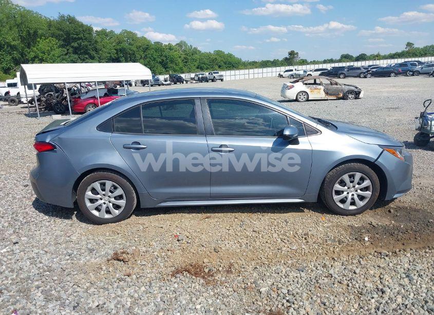 Photo 13 of 2020 Toyota Corolla LE (VIN 5YFEPRAE4LP098279)