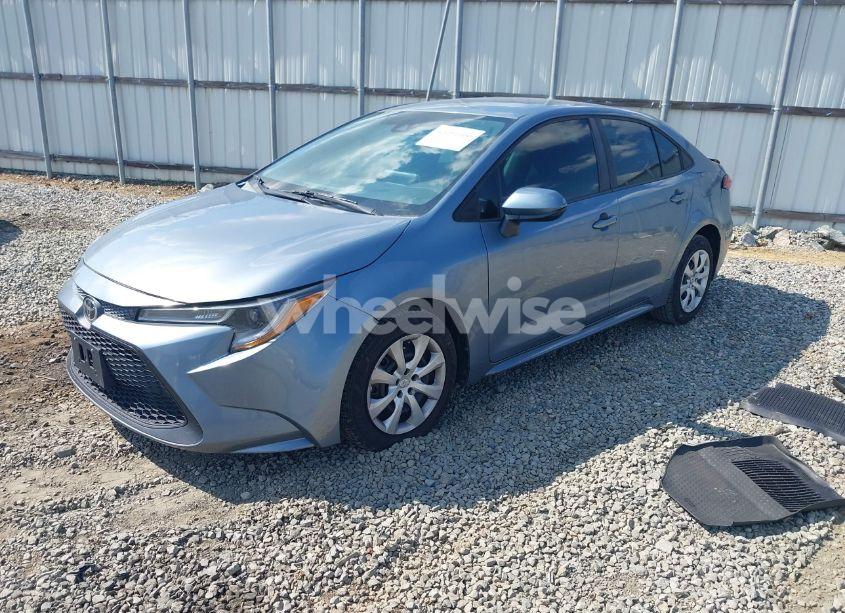 Photo 2 of 2020 Toyota Corolla LE (VIN 5YFEPRAE4LP098279)