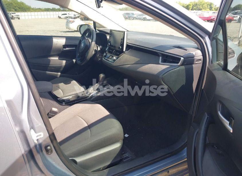 Photo 5 of 2020 Toyota Corolla LE (VIN 5YFEPRAE4LP098279)