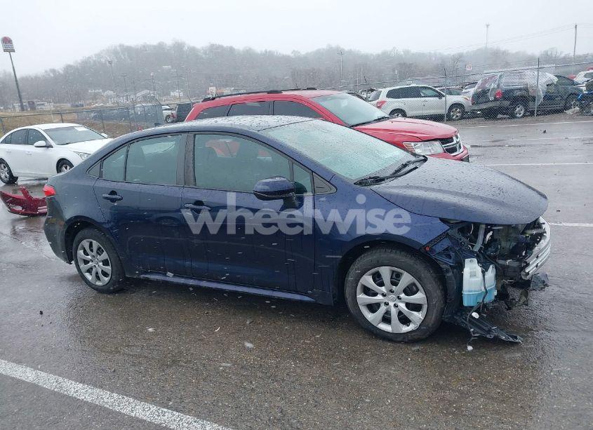 Photo 13 of 2020 Toyota Corolla LE (VIN 5YFEPRAE4LP100578)