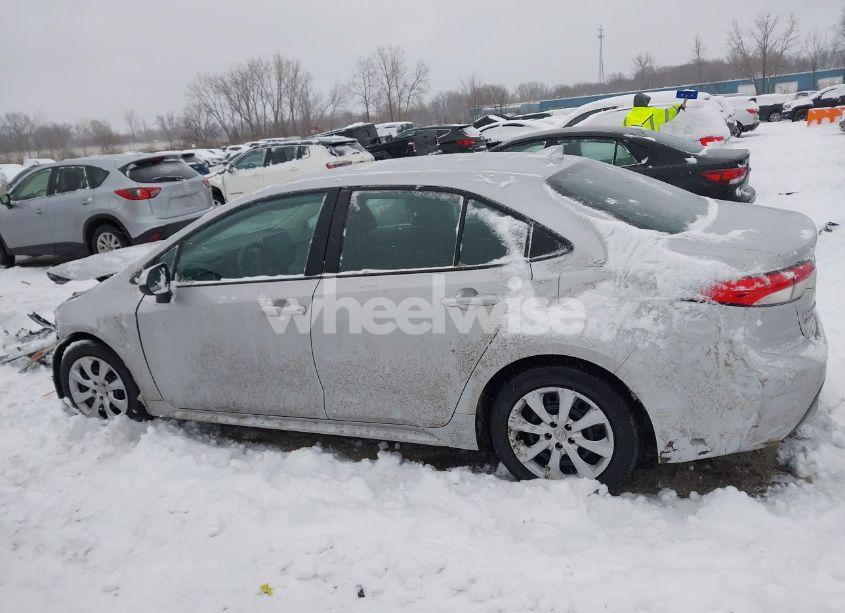 Photo 15 of 2020 Toyota Corolla LE (VIN 5YFEPRAE4LP113475)