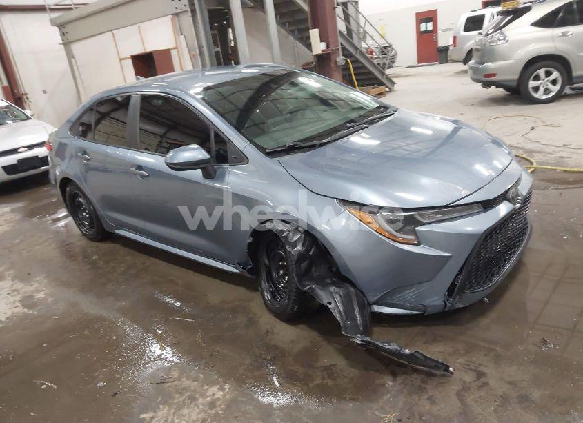 2020 Toyota Corolla LE (VIN 5YFEPRAE5LP015569) main photo