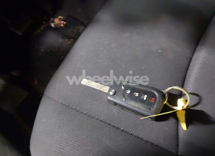 Photo 11 of 2020 Toyota Corolla LE (VIN 5YFEPRAE5LP015569)