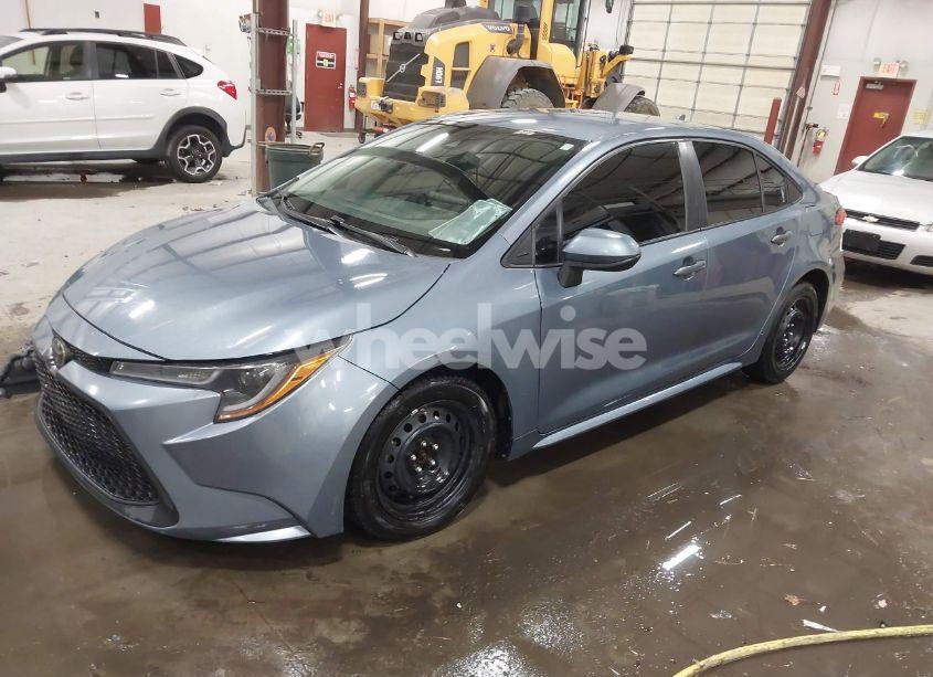 Photo 2 of 2020 Toyota Corolla LE (VIN 5YFEPRAE5LP015569)