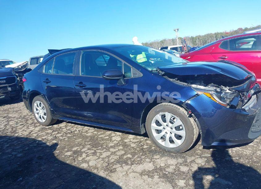 Photo 13 of 2020 Toyota Corolla LE (VIN 5YFEPRAE5LP056512)