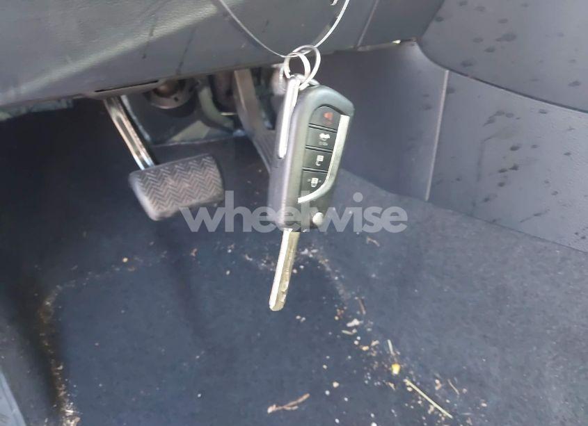 Photo 11 of 2020 Toyota Corolla LE (VIN 5YFEPRAE5LP087730)