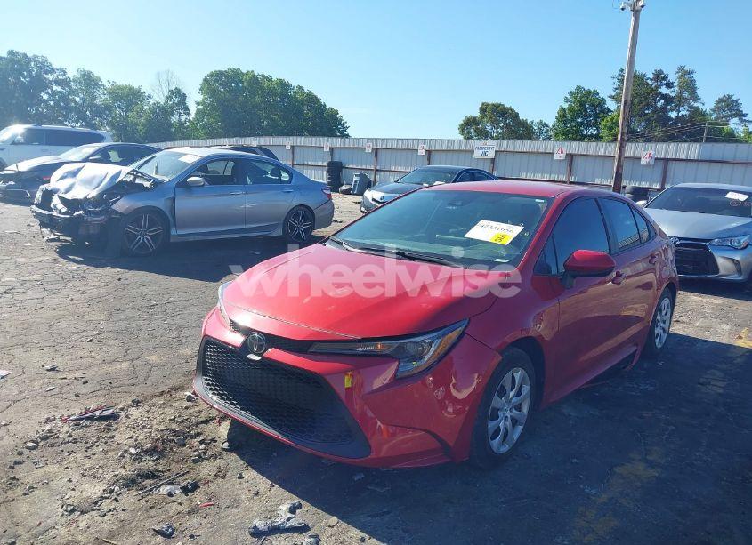 Photo 2 of 2020 Toyota Corolla LE (VIN 5YFEPRAE5LP087730)