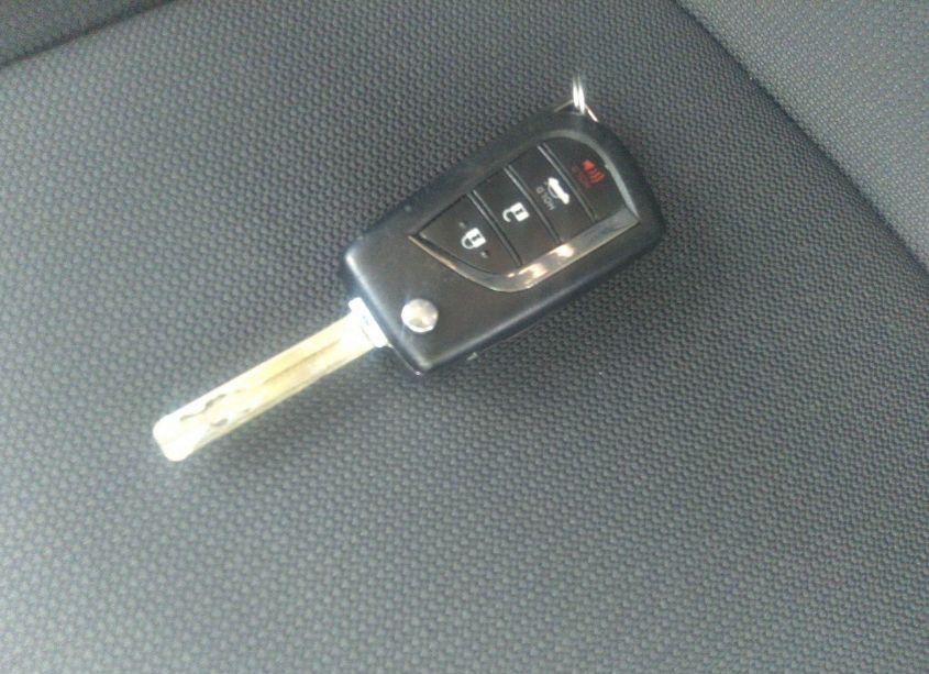 Photo 11 of 2020 Toyota Corolla LE (VIN 5YFEPRAE5LP109337)