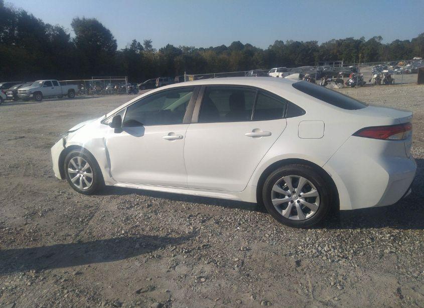 Photo 14 of 2020 Toyota Corolla LE (VIN 5YFEPRAE5LP109337)