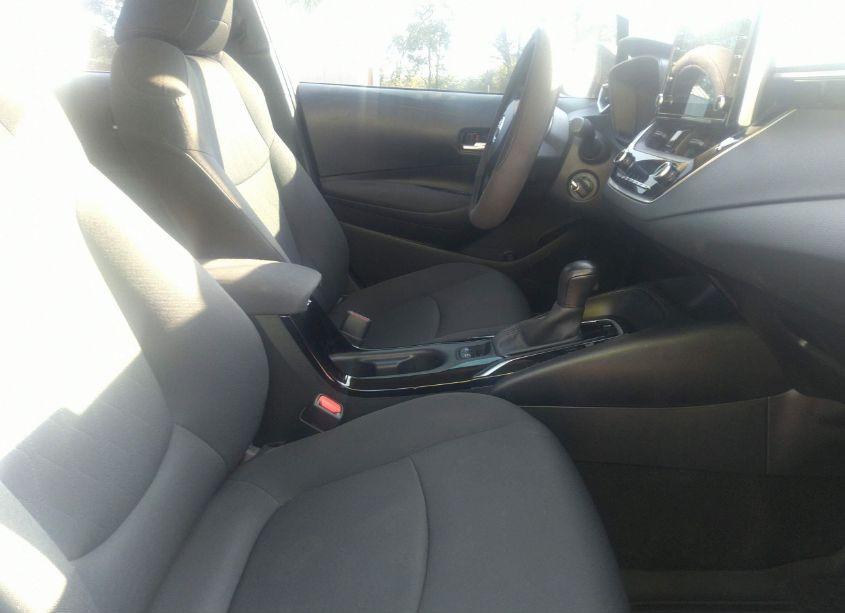 Photo 5 of 2020 Toyota Corolla LE (VIN 5YFEPRAE5LP109337)