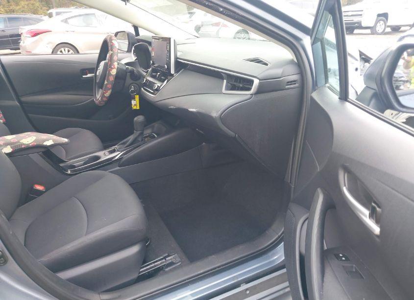 Photo 4 of 2020 Toyota Corolla LE (VIN 5YFEPRAE5LP111234)