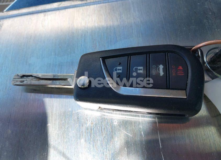 Photo 11 of 2020 Toyota Corolla LE (VIN 5YFEPRAE5LP144203)