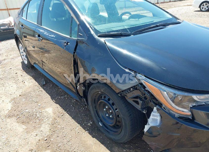 Photo 6 of 2020 Toyota Corolla LE (VIN 5YFEPRAE5LP144203)