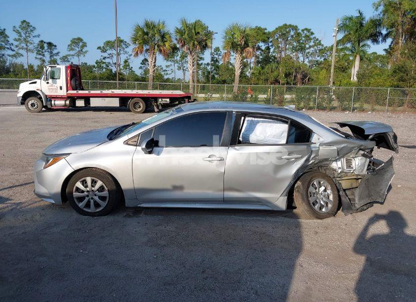 Photo 14 of 2020 Toyota Corolla LE (VIN 5YFEPRAE6LP007030)