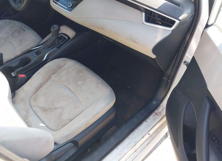 Photo 5 of 2020 Toyota Corolla LE (VIN 5YFEPRAE6LP015452)