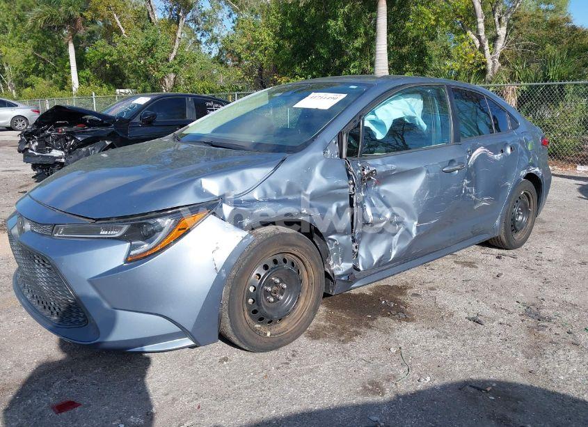 Photo 6 of 2020 Toyota Corolla LE (VIN 5YFEPRAE6LP039170)