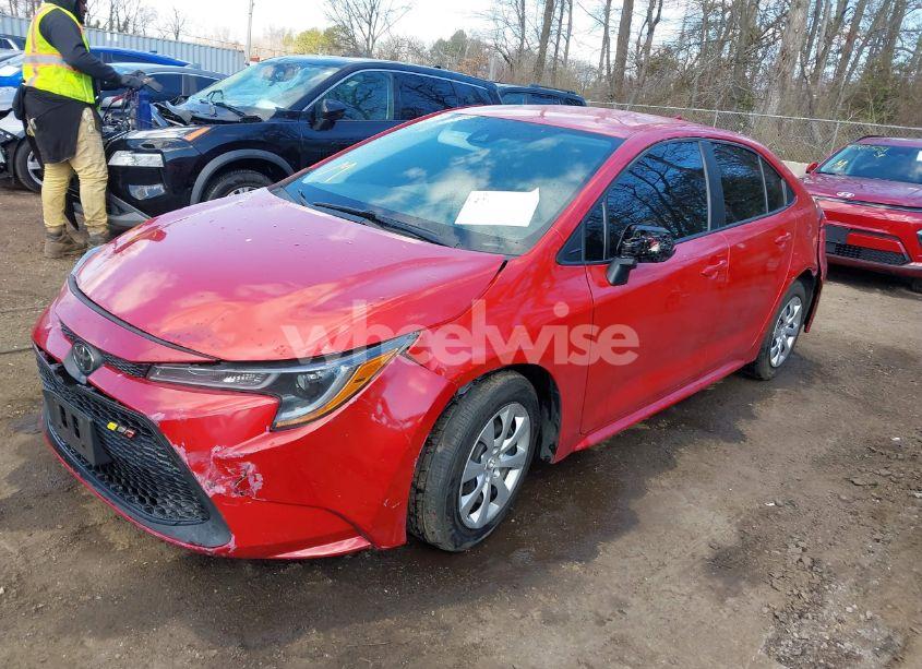 Photo 2 of 2020 Toyota Corolla LE (VIN 5YFEPRAE6LP059659)
