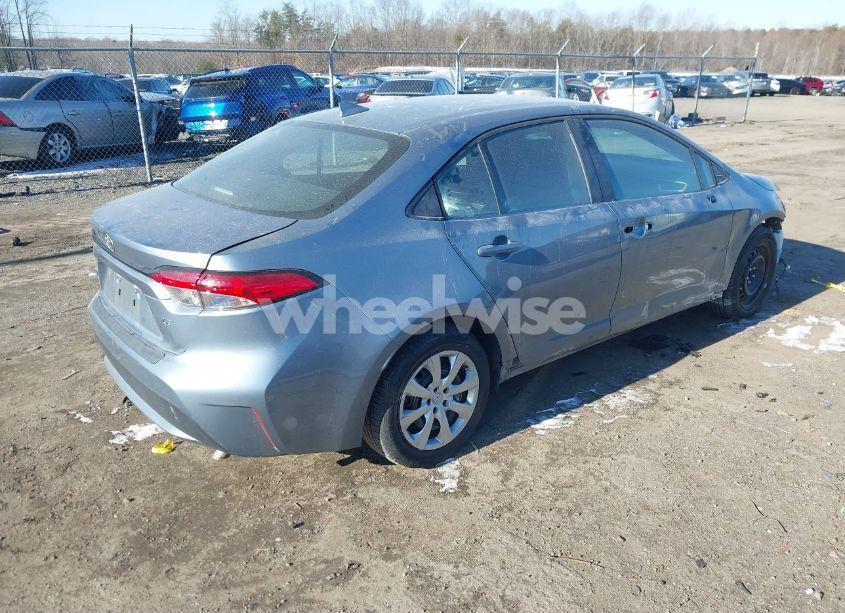 Photo 4 of 2020 Toyota Corolla LE (VIN 5YFEPRAE6LP067275)