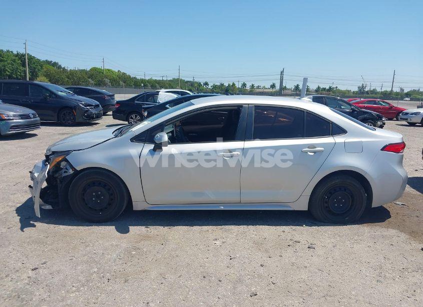 Photo 14 of 2020 Toyota Corolla LE (VIN 5YFEPRAE6LP088157)