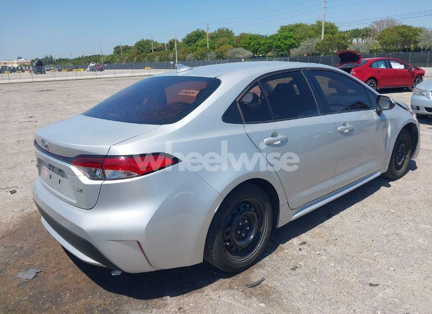 Photo 4 of 2020 Toyota Corolla LE (VIN 5YFEPRAE6LP088157)
