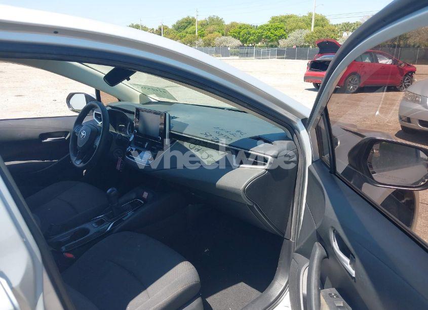 Photo 5 of 2020 Toyota Corolla LE (VIN 5YFEPRAE6LP088157)