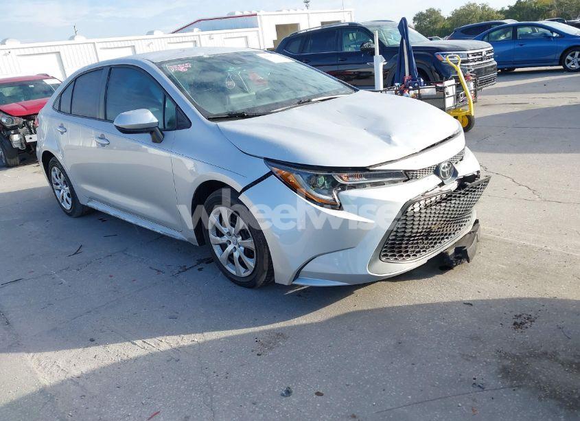 2020 Toyota Corolla LE (VIN 5YFEPRAE6LP093424) main photo