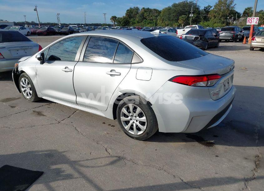 Photo 3 of 2020 Toyota Corolla LE (VIN 5YFEPRAE6LP093424)