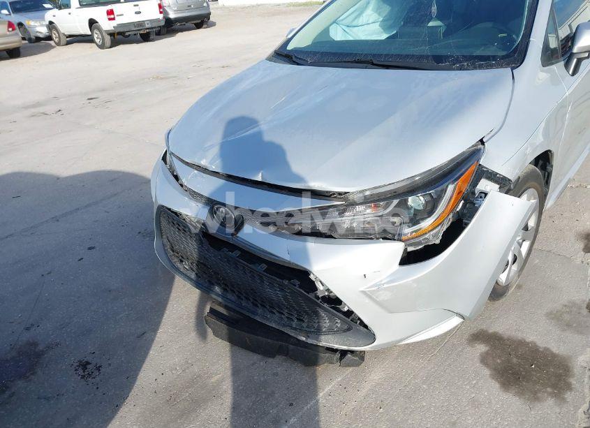 Photo 6 of 2020 Toyota Corolla LE (VIN 5YFEPRAE6LP093424)