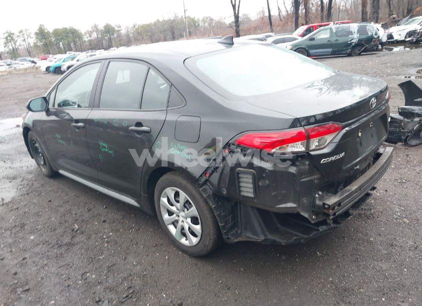 Photo 3 of 2020 Toyota Corolla LE (VIN 5YFEPRAE6LP135204)