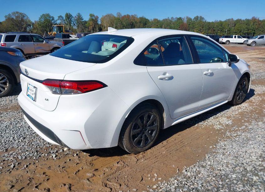 Photo 4 of 2020 Toyota Corolla LE (VIN 5YFEPRAE6LP137566)