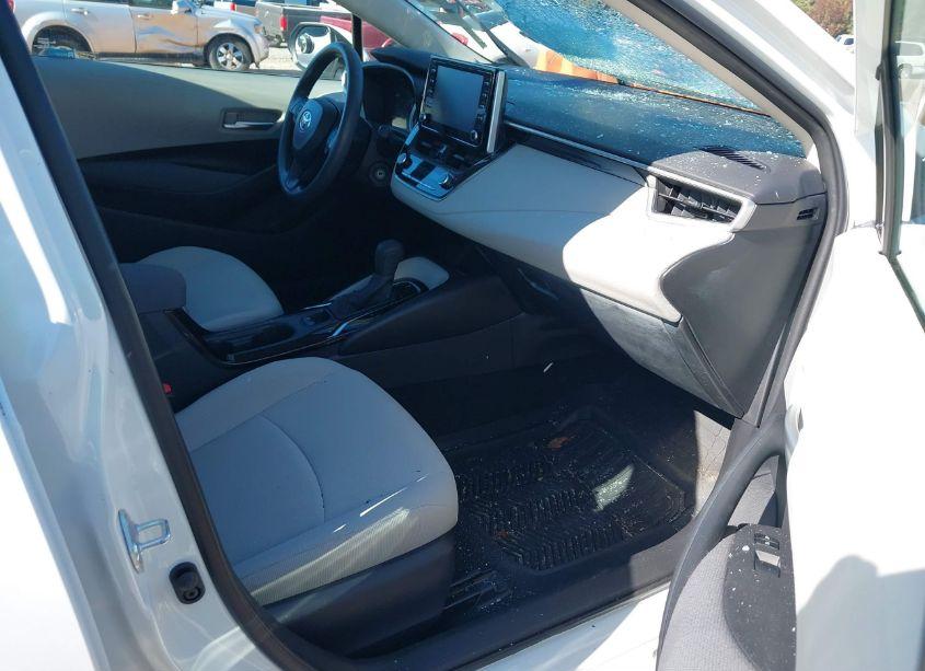 Photo 5 of 2020 Toyota Corolla LE (VIN 5YFEPRAE6LP137566)