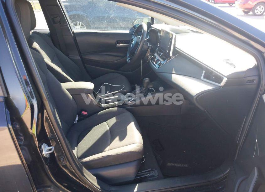 Photo 5 of 2020 Toyota Corolla LE (VIN 5YFEPRAE7LP005948)