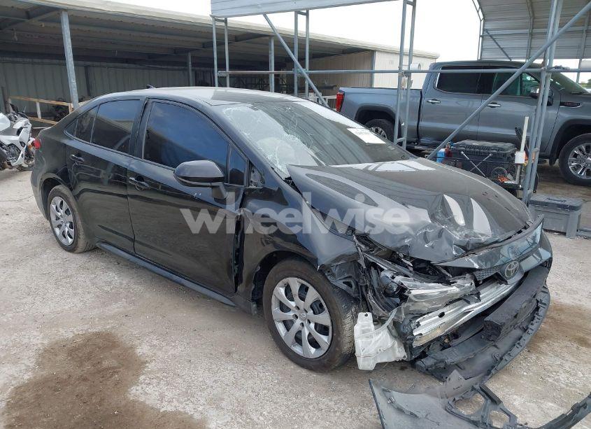 2020 Toyota Corolla LE (VIN 5YFEPRAE7LP029862) main photo